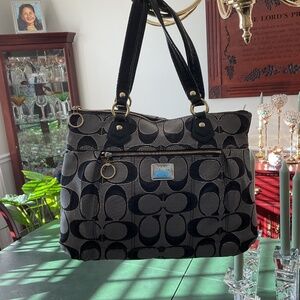 Handbag
